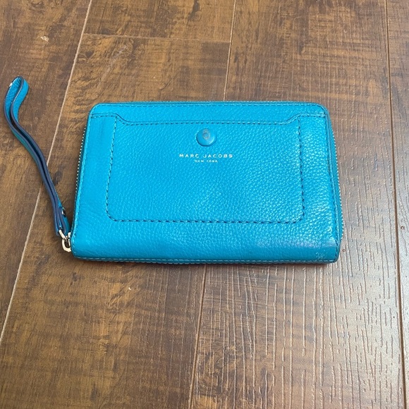 Marc Jacobs leather wristlet - Picture 9 of 12